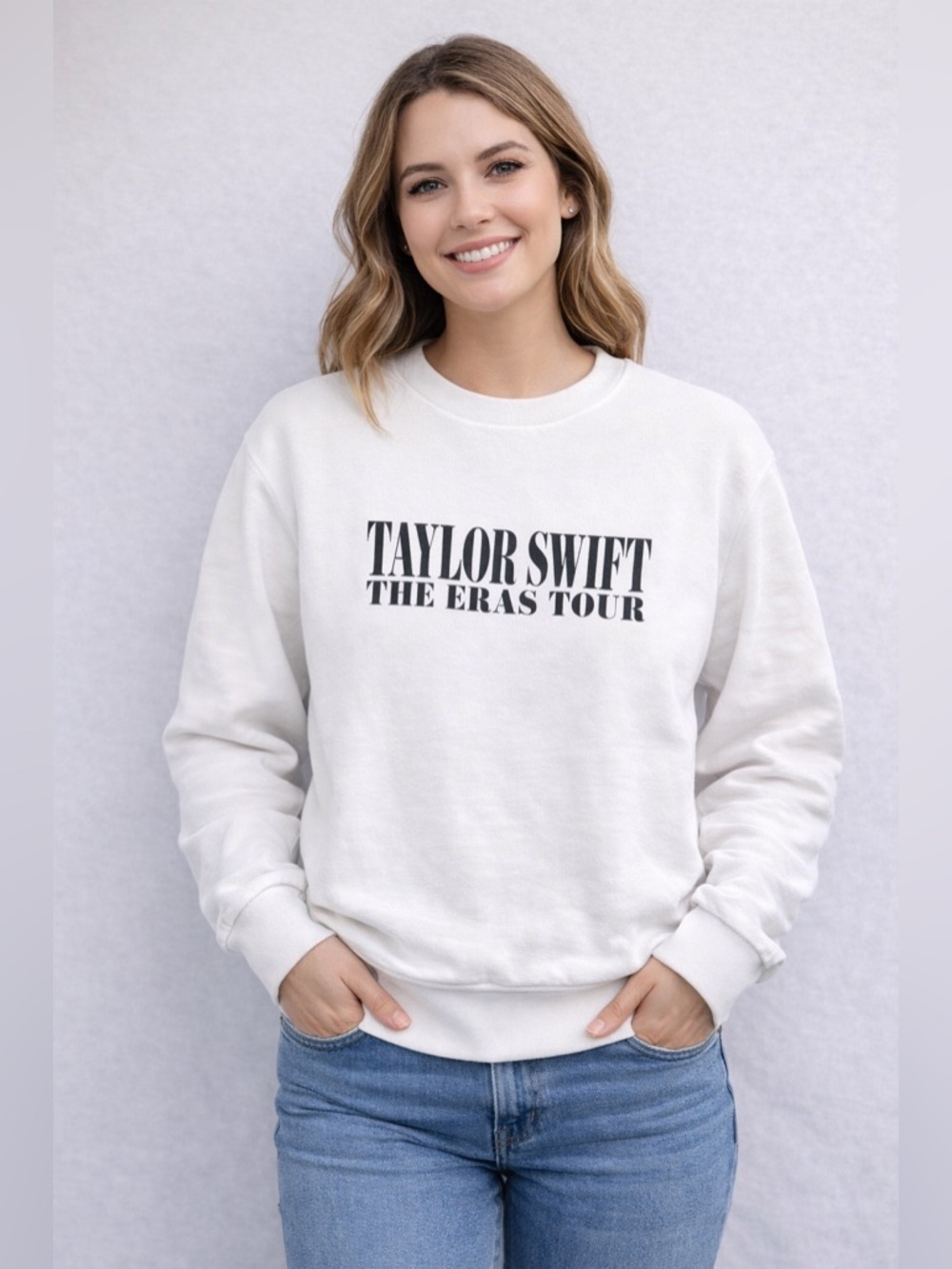Taylor Swift Eras Tour Sweatshirt Small White Official Concert Merch NWOT - Picture 4 of 4